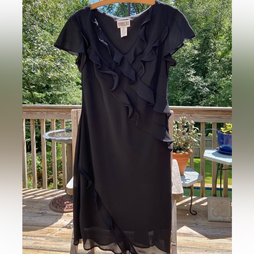 Vintage ROBBIE BEE Black V Neck Ruffled Chiffon Dress Sz8